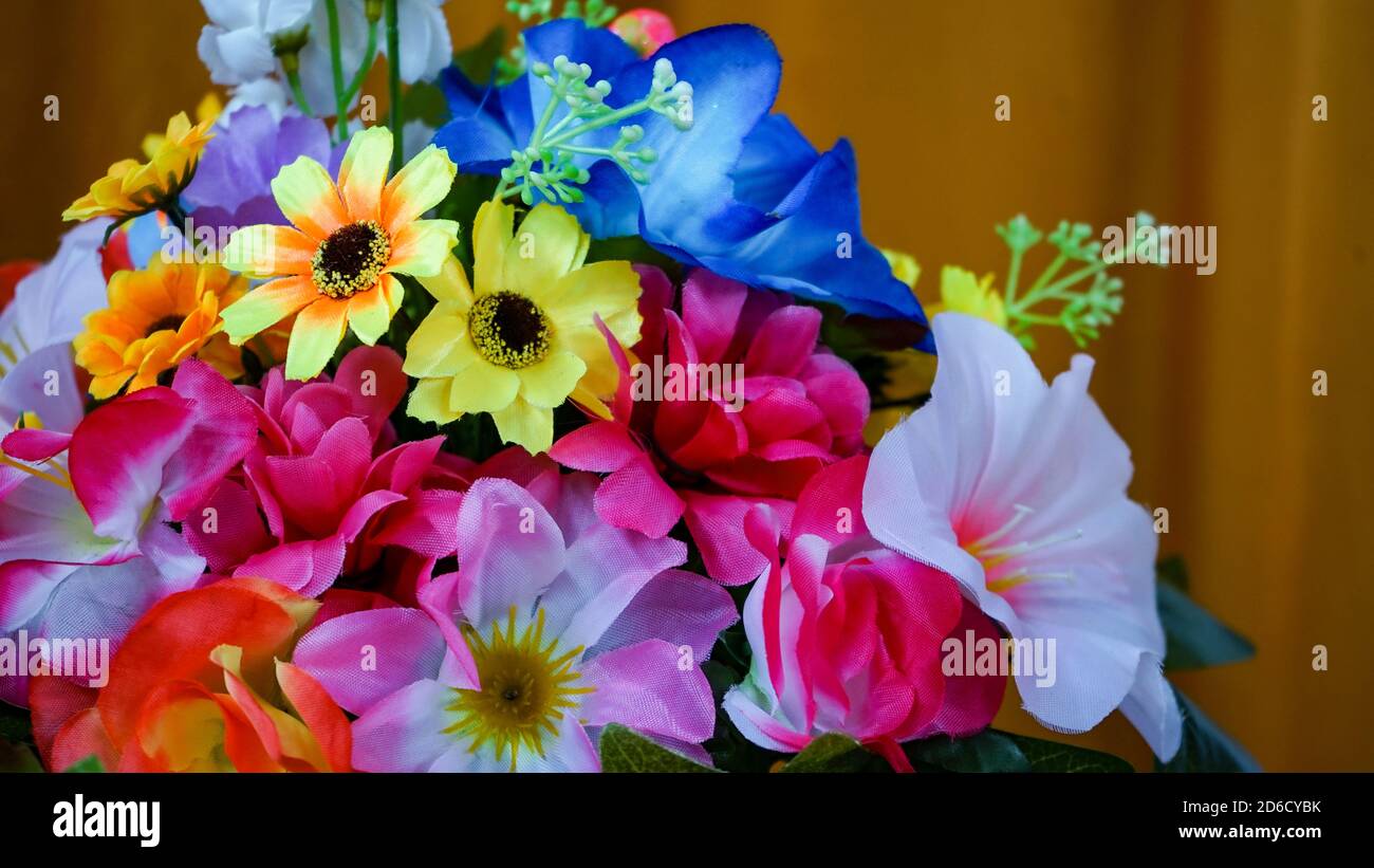Flower arrangements design hi-res stock photography and images - Alamy