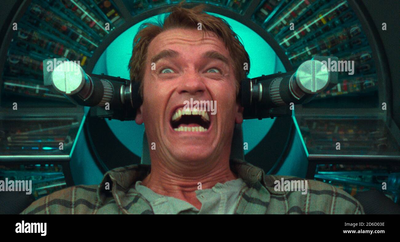 TOTAL RECALL (1990), directed by PAUL VERHOEVEN. Credit: CAROLCO / Album Stock Photo