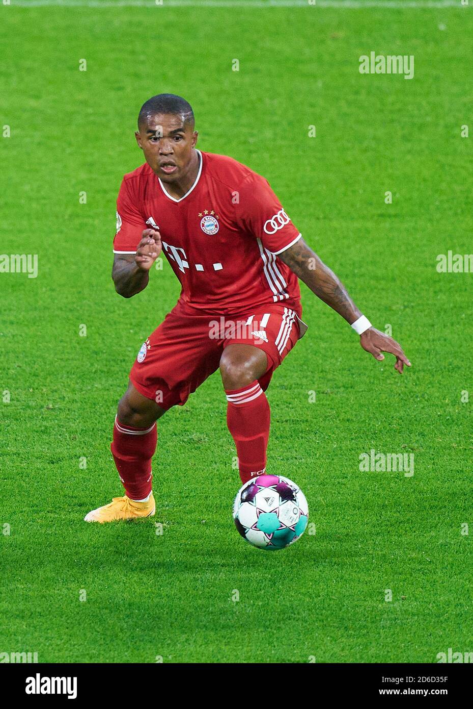 Douglas Costa Fcb 11 Fc Bayern Muenchen 1 Fc Dueren 3 0 Dfb Pokal Erste Runde German Football Trophy Munich October 15 2020 Season 2020 2021 Soccer Munchen Munich C Peter Schatz Alamy Live News Stock Photo Alamy