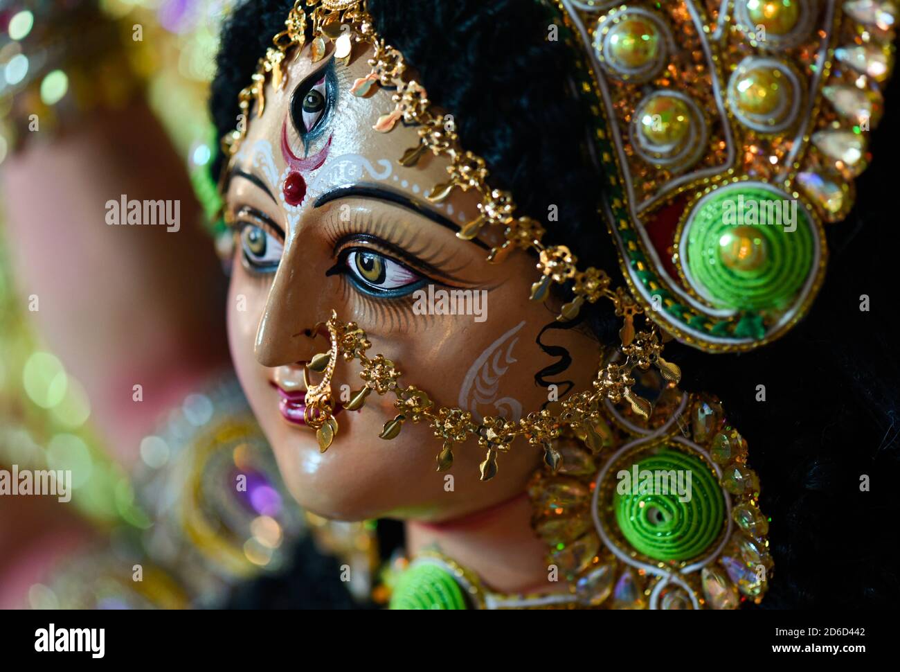 Artisan completed an idol of Devi Durga Maa ahead of Durga puja ...