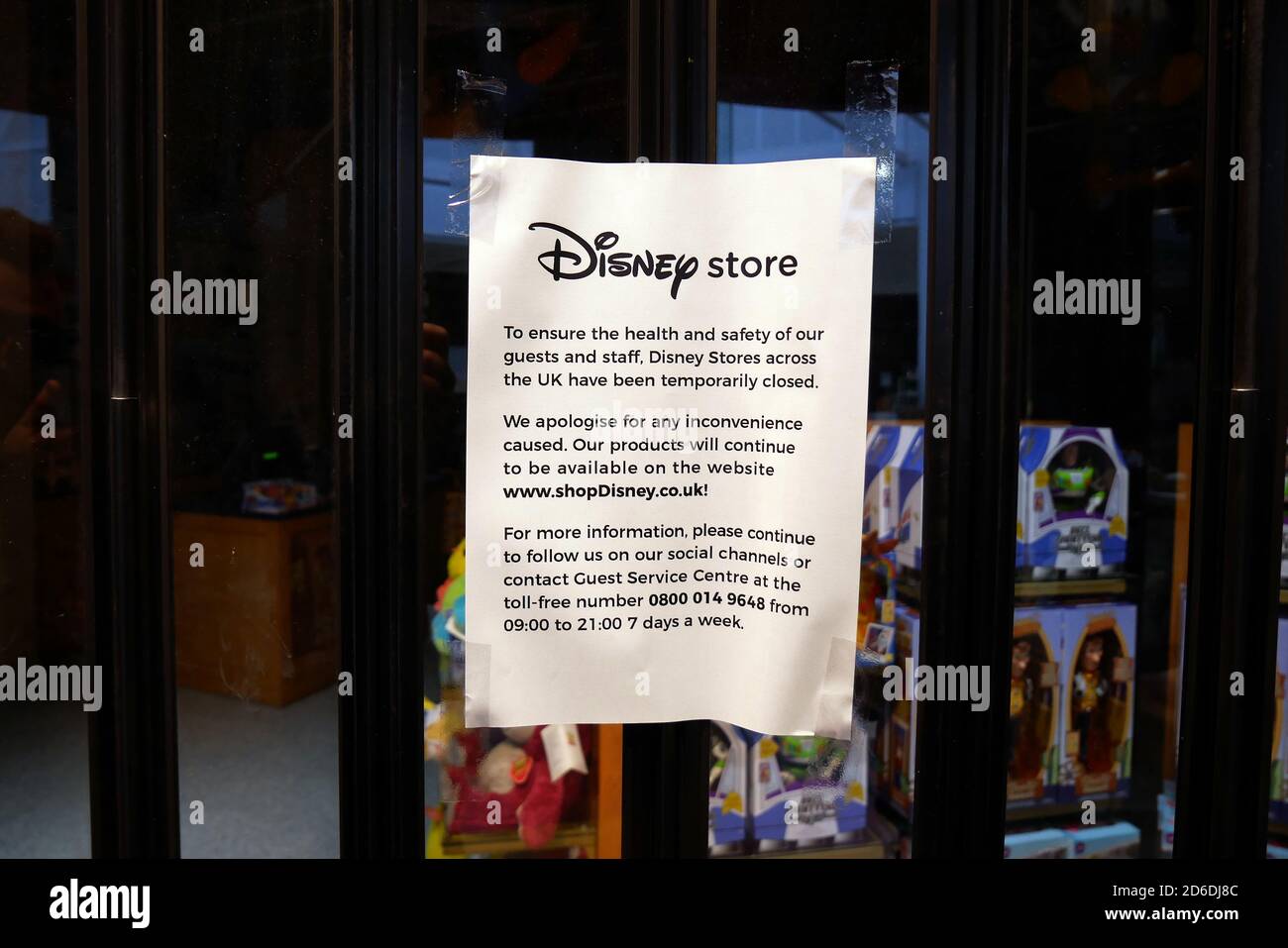 A notice on a closed Disney Store in the Victoria Shopping Centre