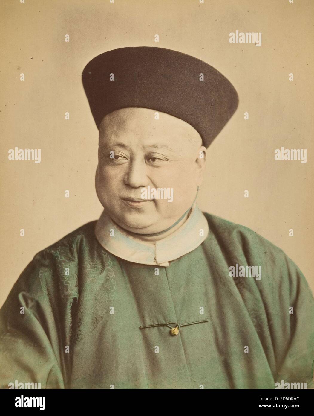 Chinese gentleman hi-res stock photography and images - Alamy
