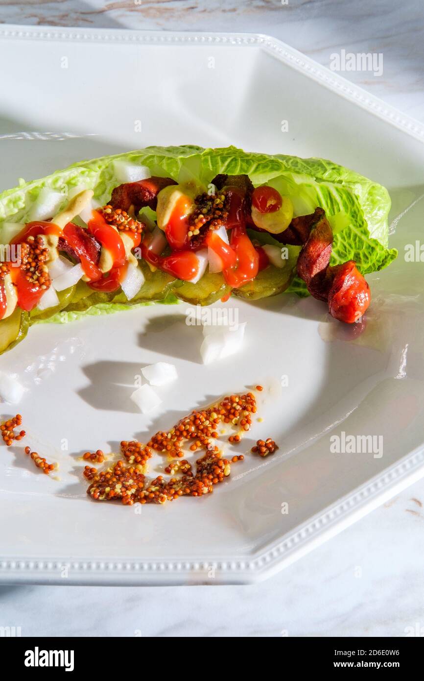 Hot dog lettuce wrap hires stock photography and images Alamy