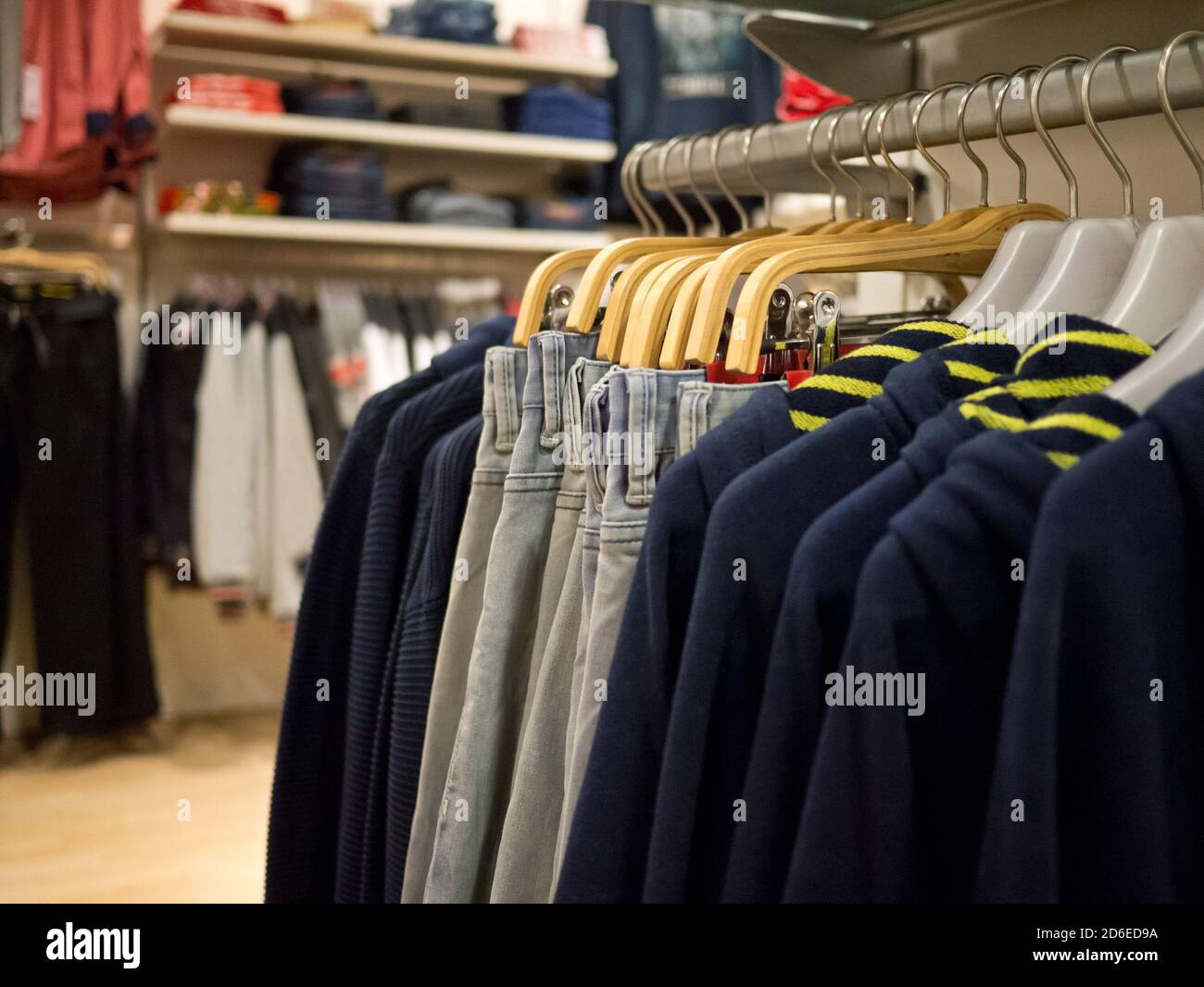 Menswear shop hi-res stock photography and images - Page 2 - Alamy