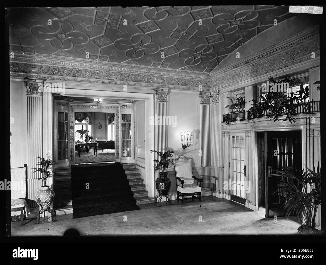 Lobby toward entrance to Lake Shore Drive Hotel, architect Fugard and Knapp, circa 1920s. Stock Photo