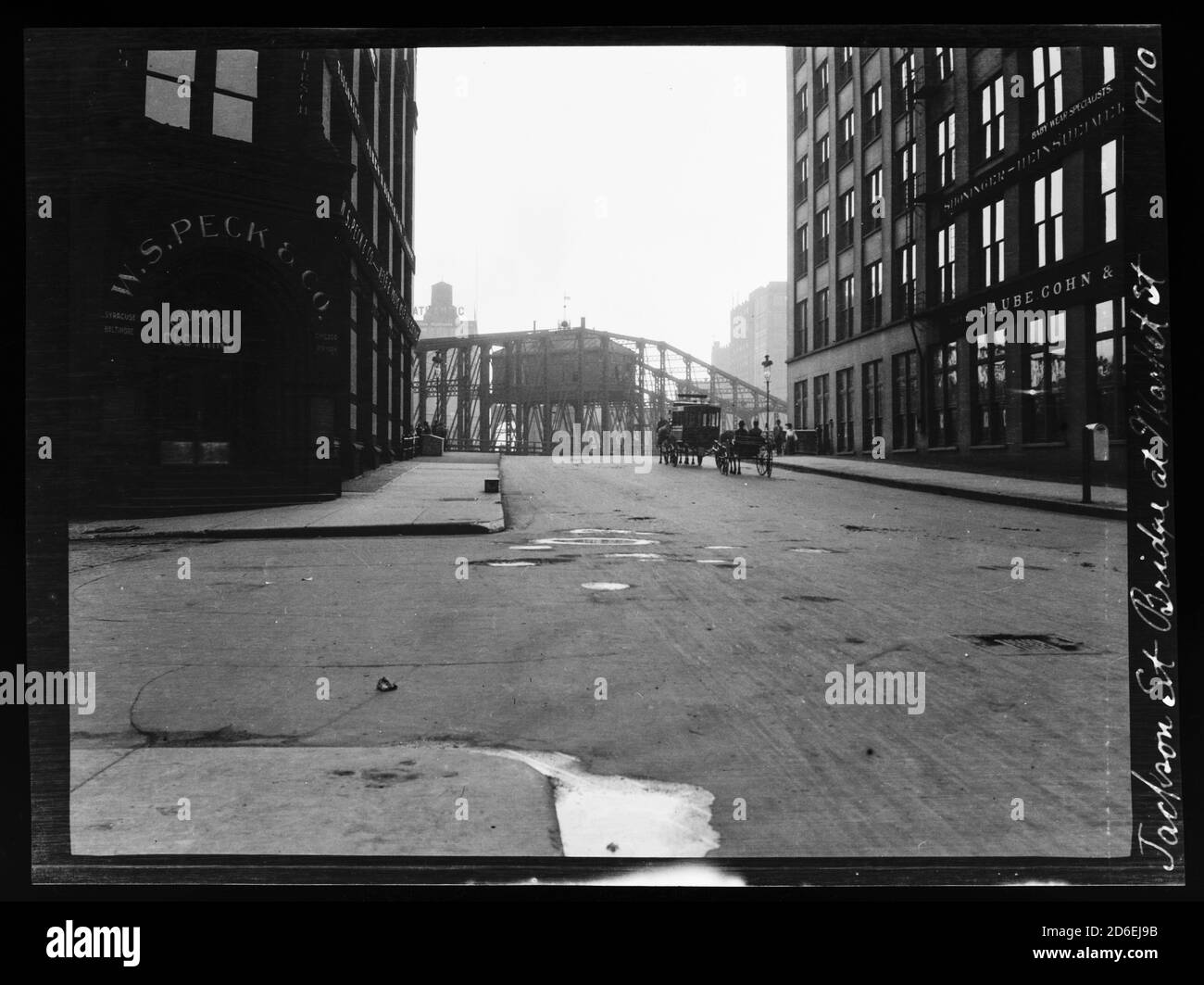 View of Jackson Street Bridge from Market Street, Chicago, Illinois, 1910 Stock Photo Alamy