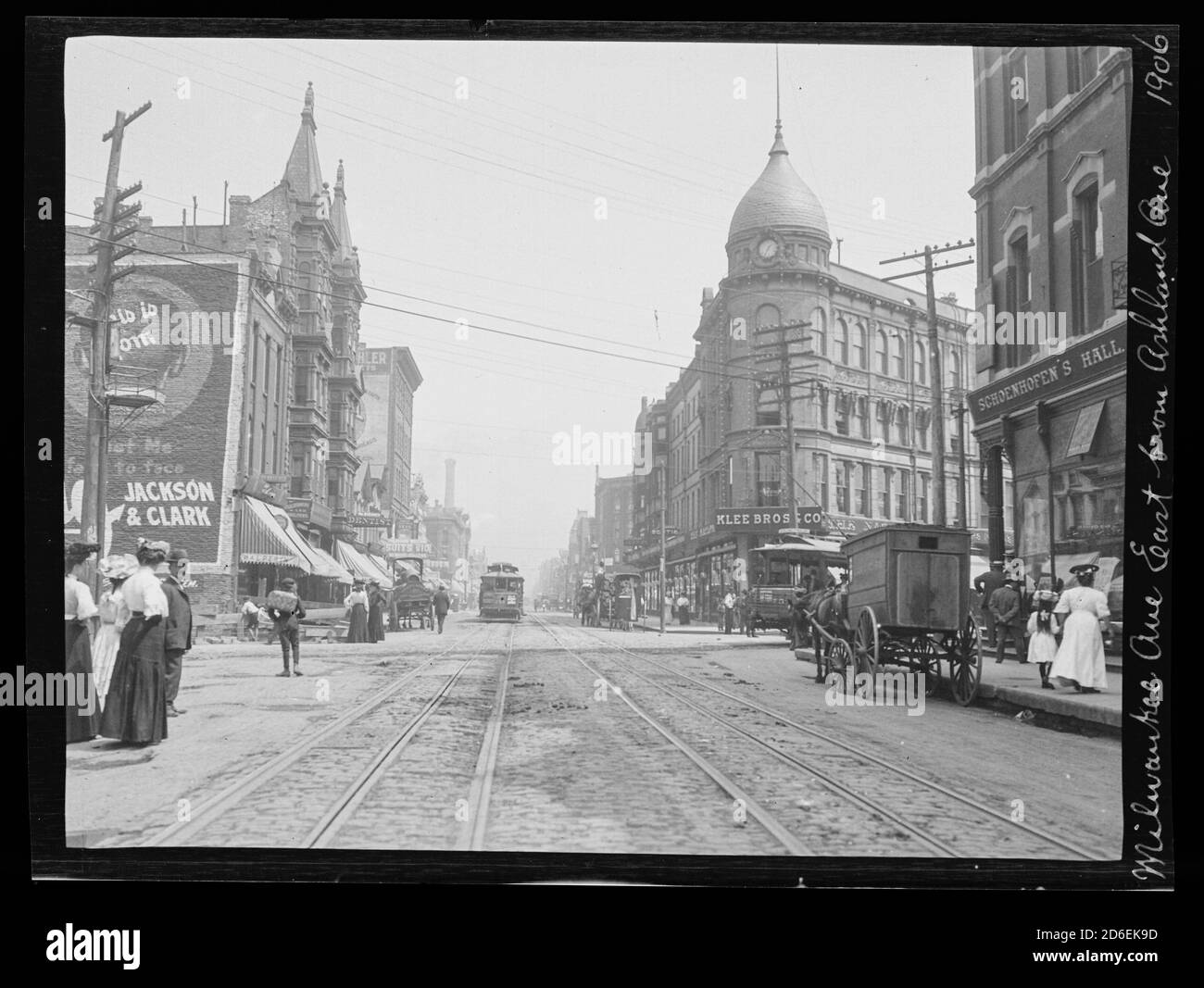 View of Milwaukee Avenue east from Ashland Avenue, Chicago, Illinois, 1906. Stock Photo
