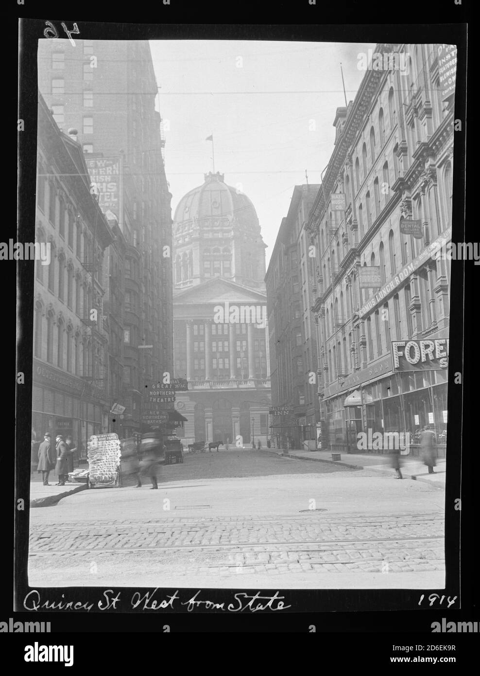 View of Quincy Street west from State Street, Chicago, Illinois, 1914. The Federal Building is visible. Stock Photo