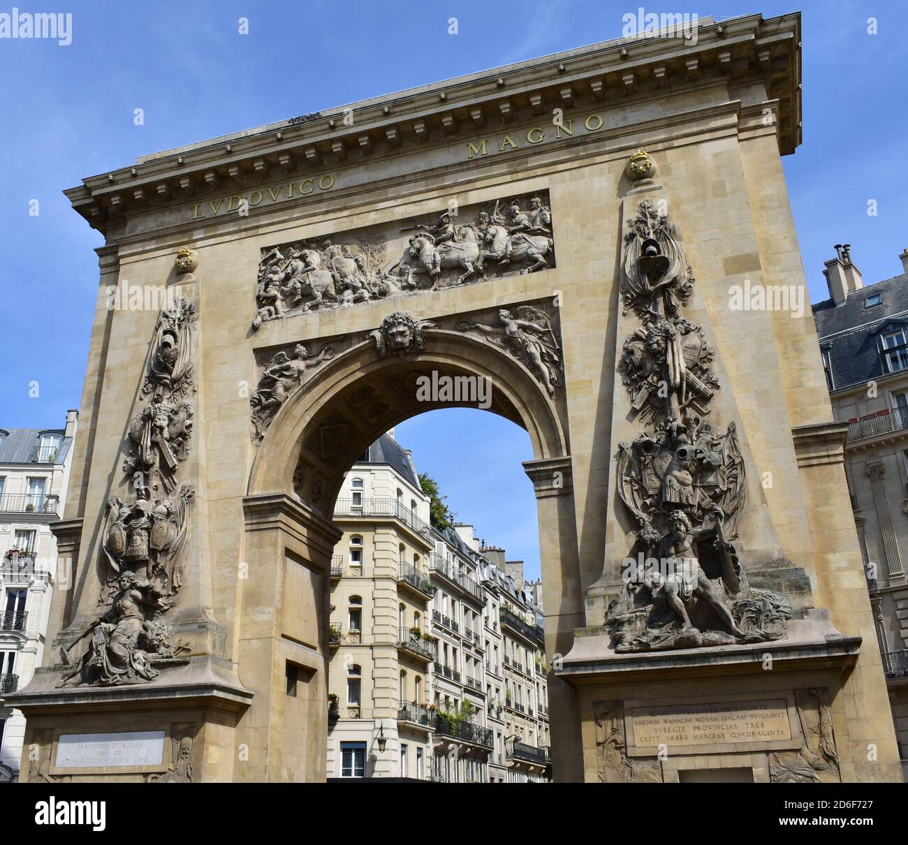 France paris saint denis door hi-res stock photography and images - Alamy