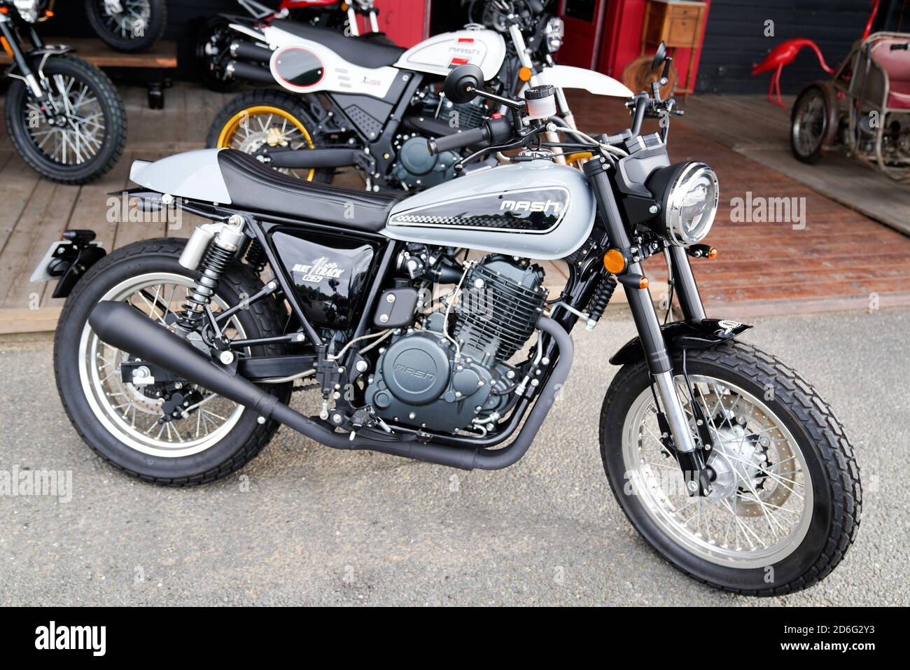 Bordeaux , Aquitaine / France - 10 10 2020 : MASH DIRT TRACK 650 cc  motorbike in front of dealership dealer of motorcycle from france and china  Stock Photo - Alamy