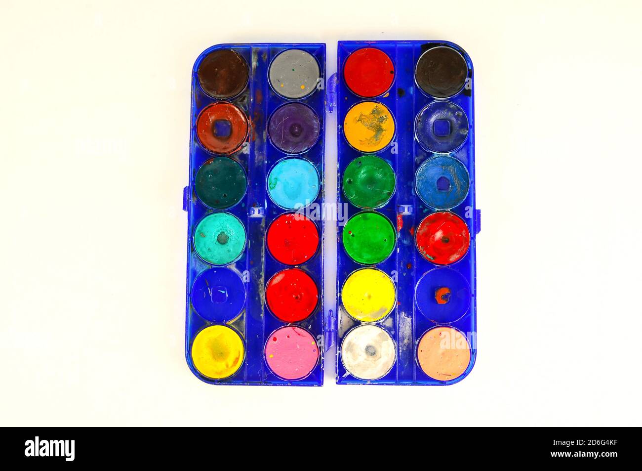 Simple watercolour paints palette Stock Photo Alamy