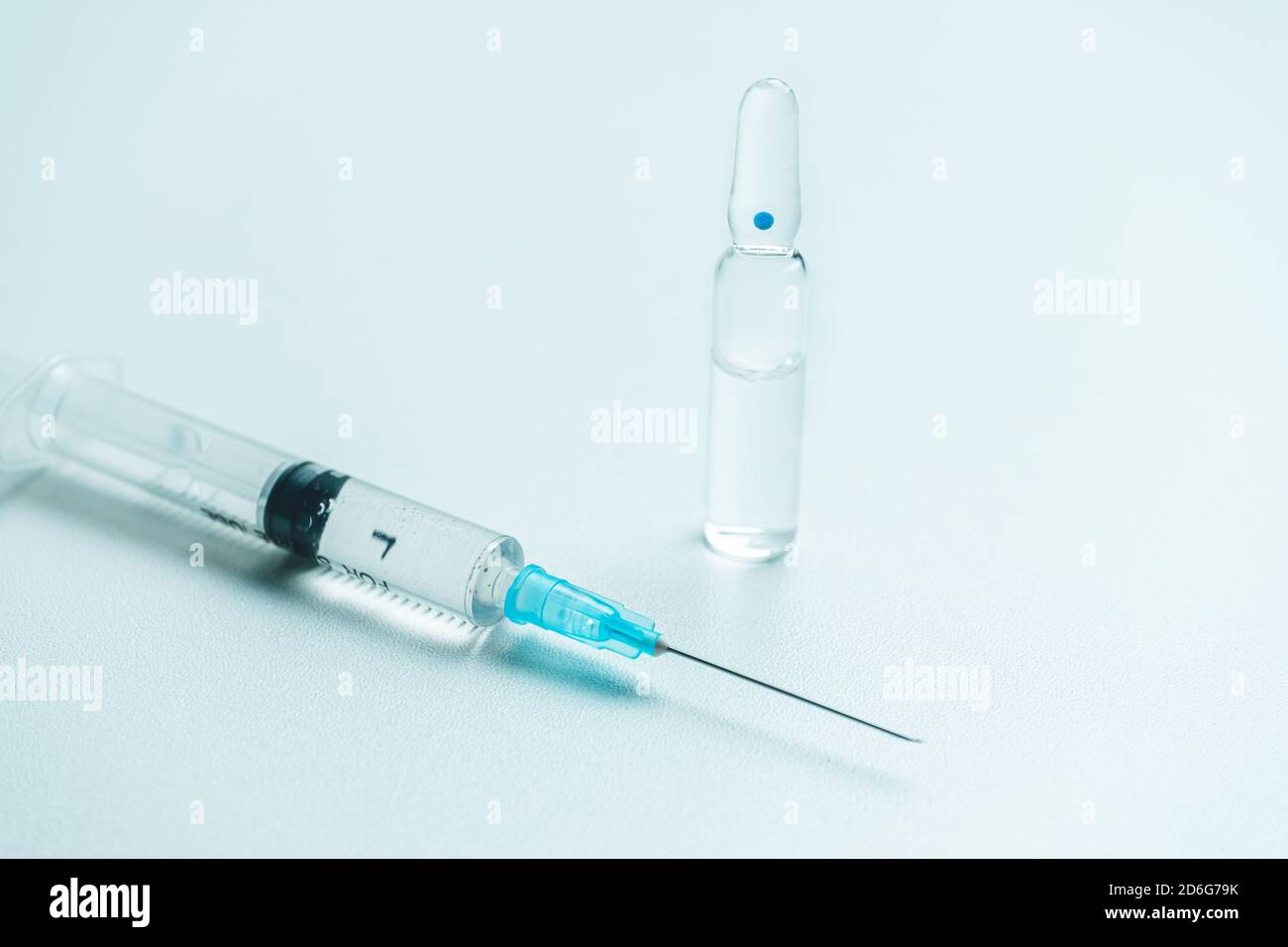 Anesthesia medicine in glass ampoule and syringe Stock Photo - Alamy