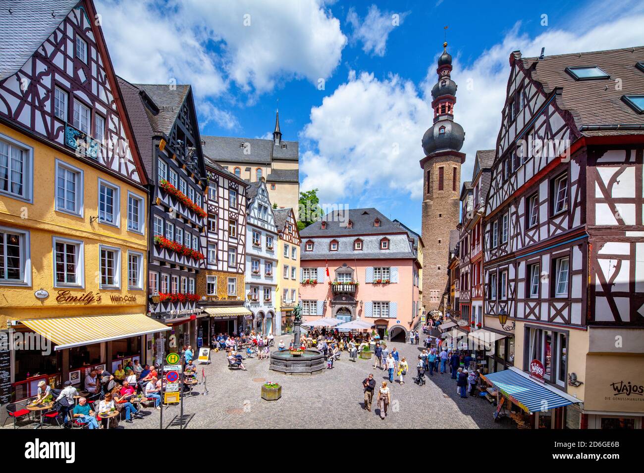 Rheinland-Pfalz, Cochem an der Mosel, Stadtpanorama mit Reichsburg. [©Ingo Wandmacher, Paul-Gerhardt-Str.1, 23611 Bad Schwartau, Germany; Veroeffentli Stock Photo