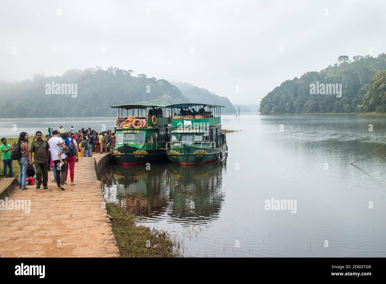 Is It Worth Visiting Thekkady along With Munnar