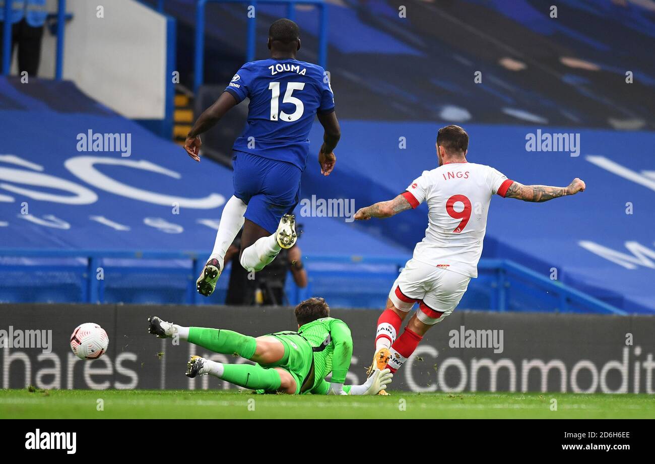 London, England, 17th Oct 2020  Danny Ings goes around the goalkeeper to score 1-2  Chelsea v Southampton.  Premier League. Credit : Mark Pain / Alamy Live News Stock Photo