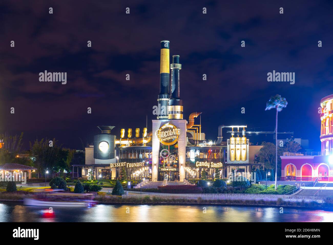 CityWalk Toothsome Chocolate Emporium at night at Universal Studios