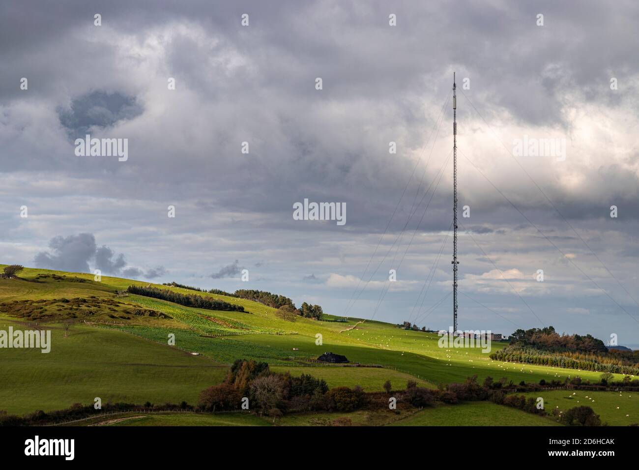 Moel-y-Parc transmitter mast, Clwydian Range, North Wales Stock Photo