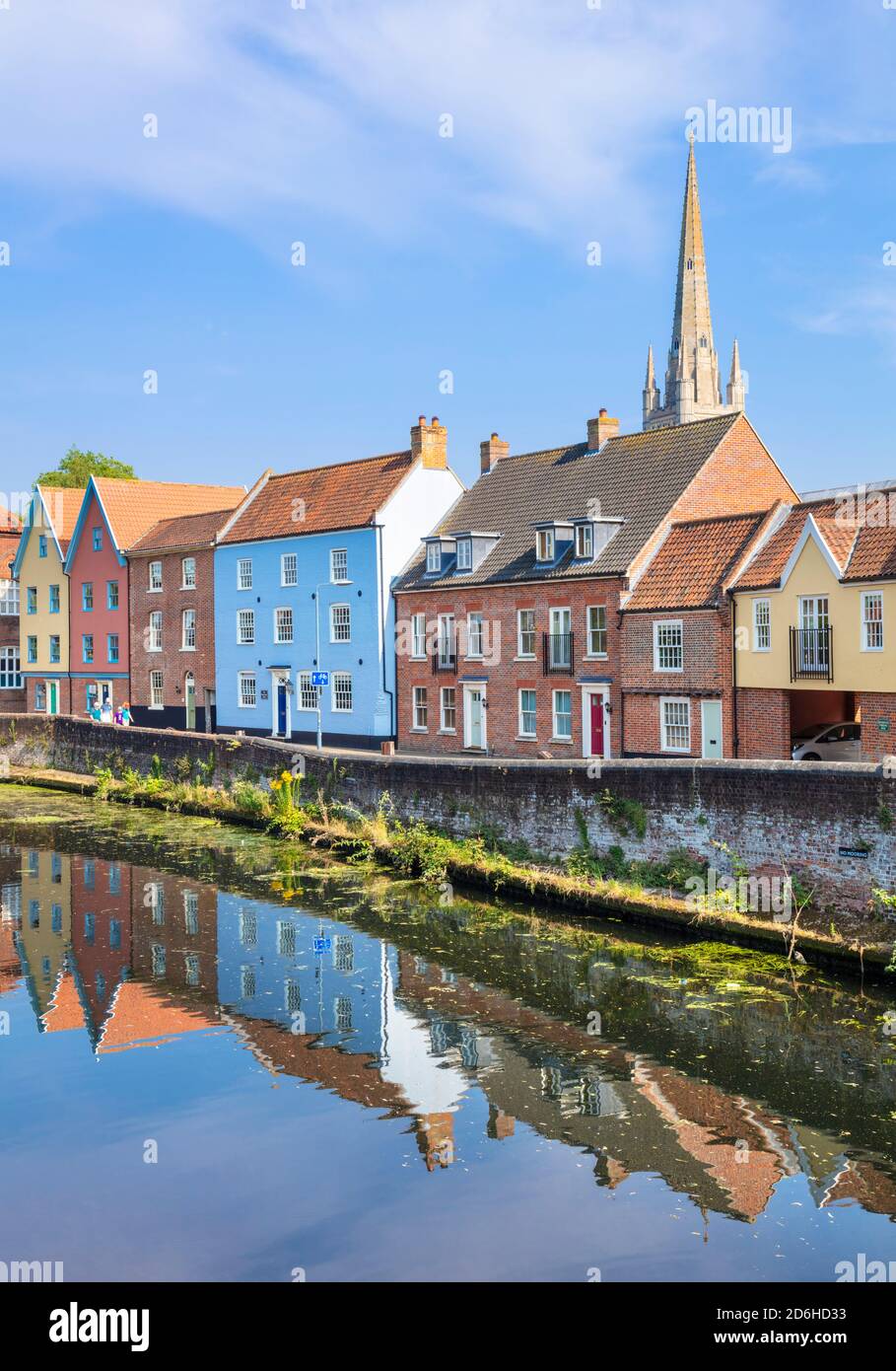 Narrow street Quayside and bright painted  terraced houses by the Norwich river Wensum Norwich Norfolk East Anglia England UK GB Europe Stock Photo