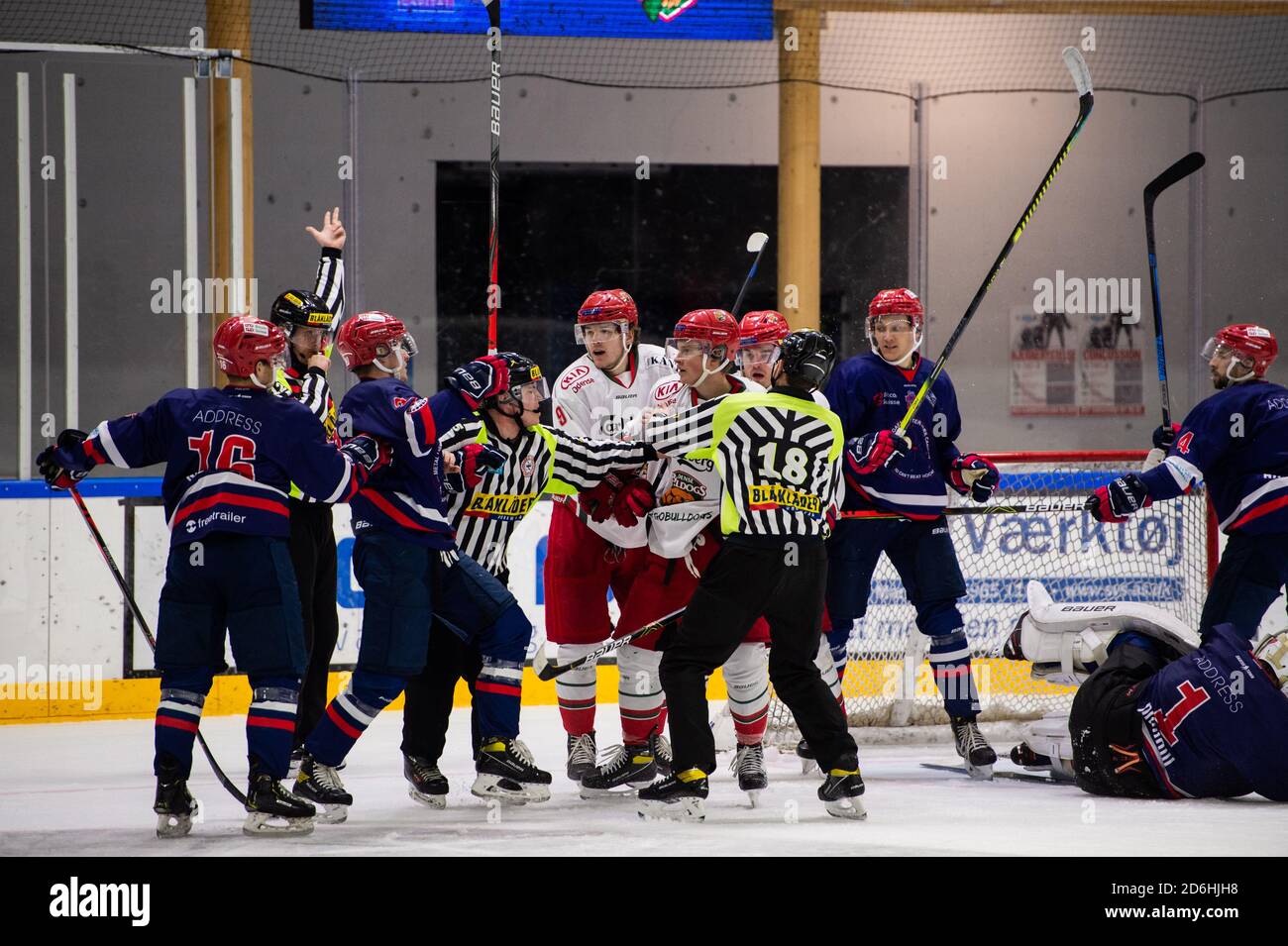 Horsholm, Denmark. 16th Oct, Infight the players of the two teams during in the Metalligaen ice hockey match between Rungsted Seier Capital and Odense Bulldogs at Bitcoin Arena in Horsmolm. (