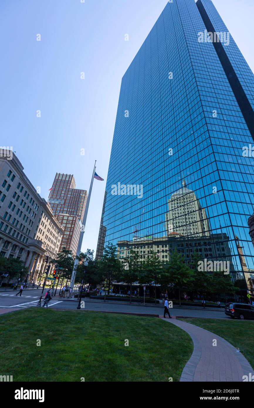 The John Hancock Tower Boston This Is Why Tourists Love This Boston Landmark - qi1irkg
