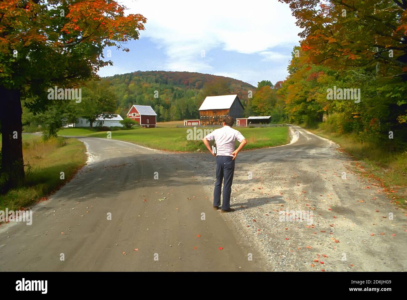 Fork in road path hi-res stock photography and images - Alamy