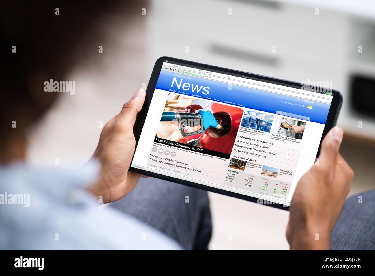 Tech articles hi-res stock photography and images - Alamy