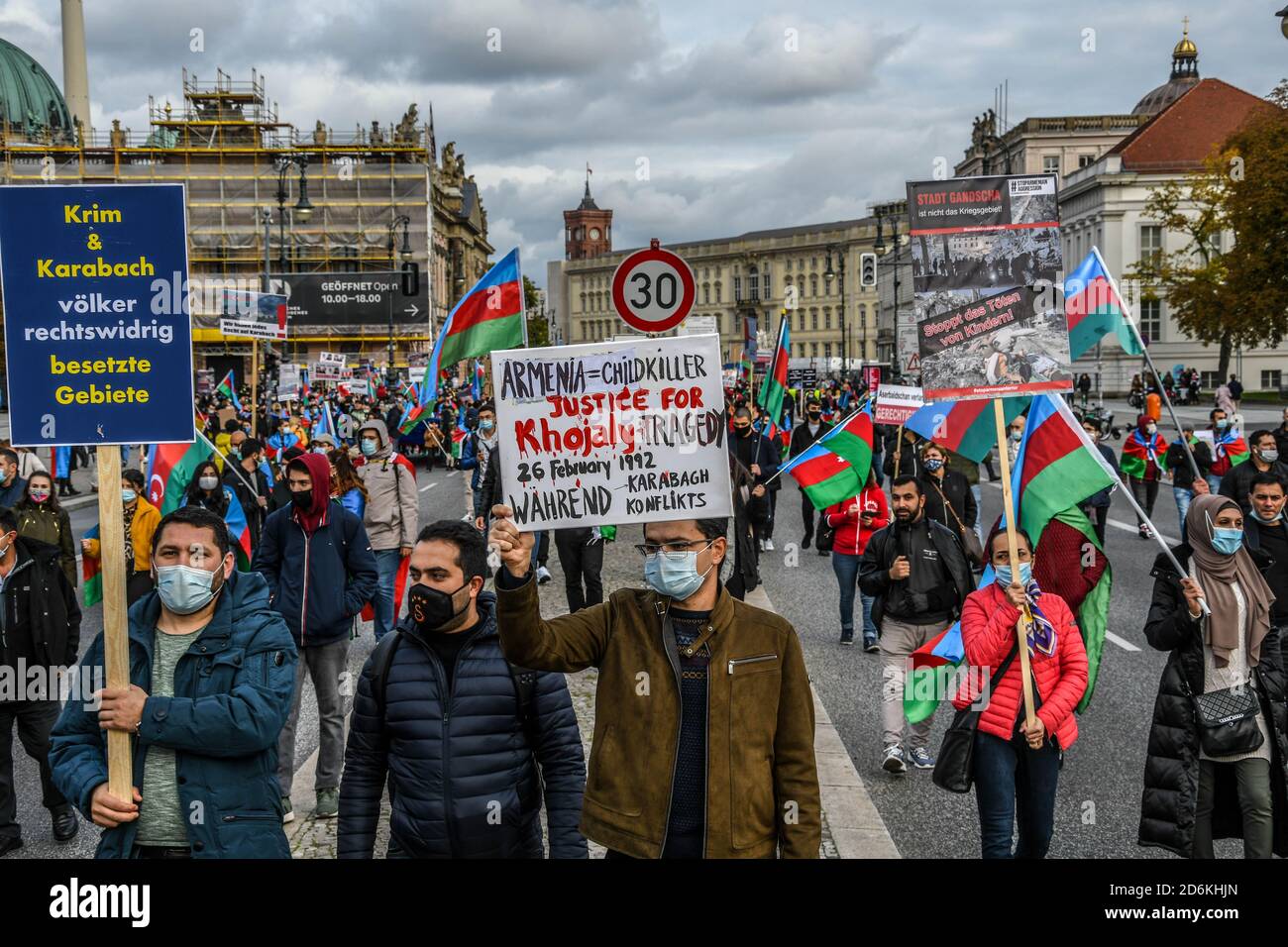 Azerbaijani community protests in Berlin - Aserbaidschaner demonstrieren in Berlin Stock Photo