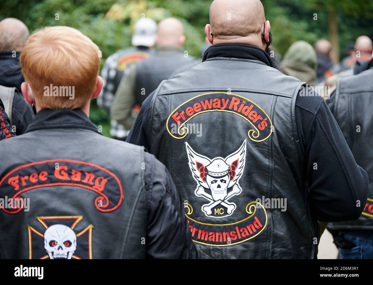 Gelsenkirchen, Germany. 18th Oct, 2020. Participants parade through the city in a funeral march in memory of a member of the rocker group 'Freeway Riders' who was killed in 2018. After an argument in the rocker milieu, the member of the 'Freeway Riders' had been stabbed to death on the open street on October 13, 2018. Credit: Henning Kaiser/dpa/Alamy Live News Stock Photo