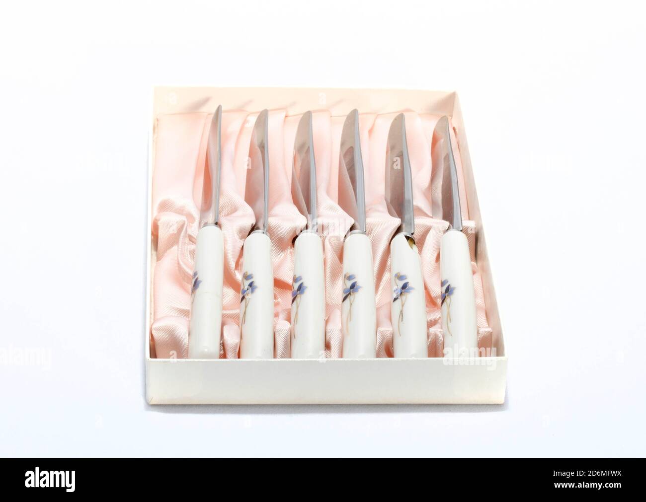 Where:   When:   Who:   What:   Why:  Description:  Simco Art Ware from Japan. Vintage table knife set in presnetation box Credit:  Pete Jenkins Stock Photo