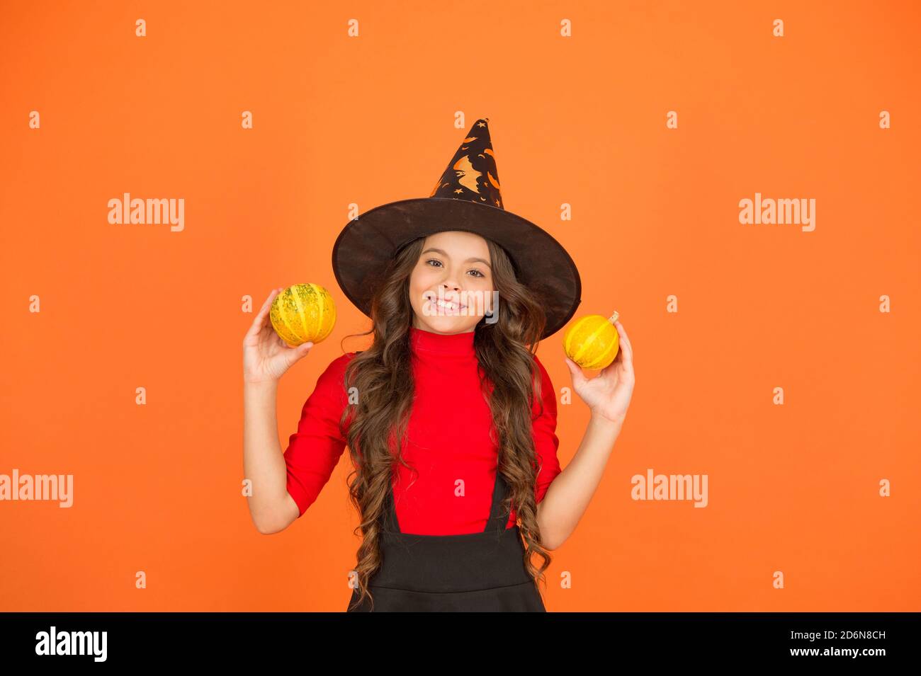 Tribal teen girl hi-res stock photography and images - Alamy