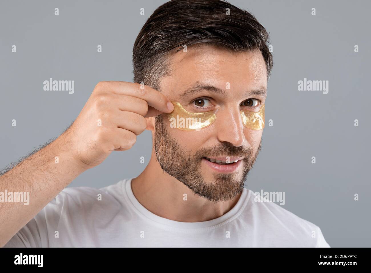 Man with eye patch hires stock photography and images Alamy