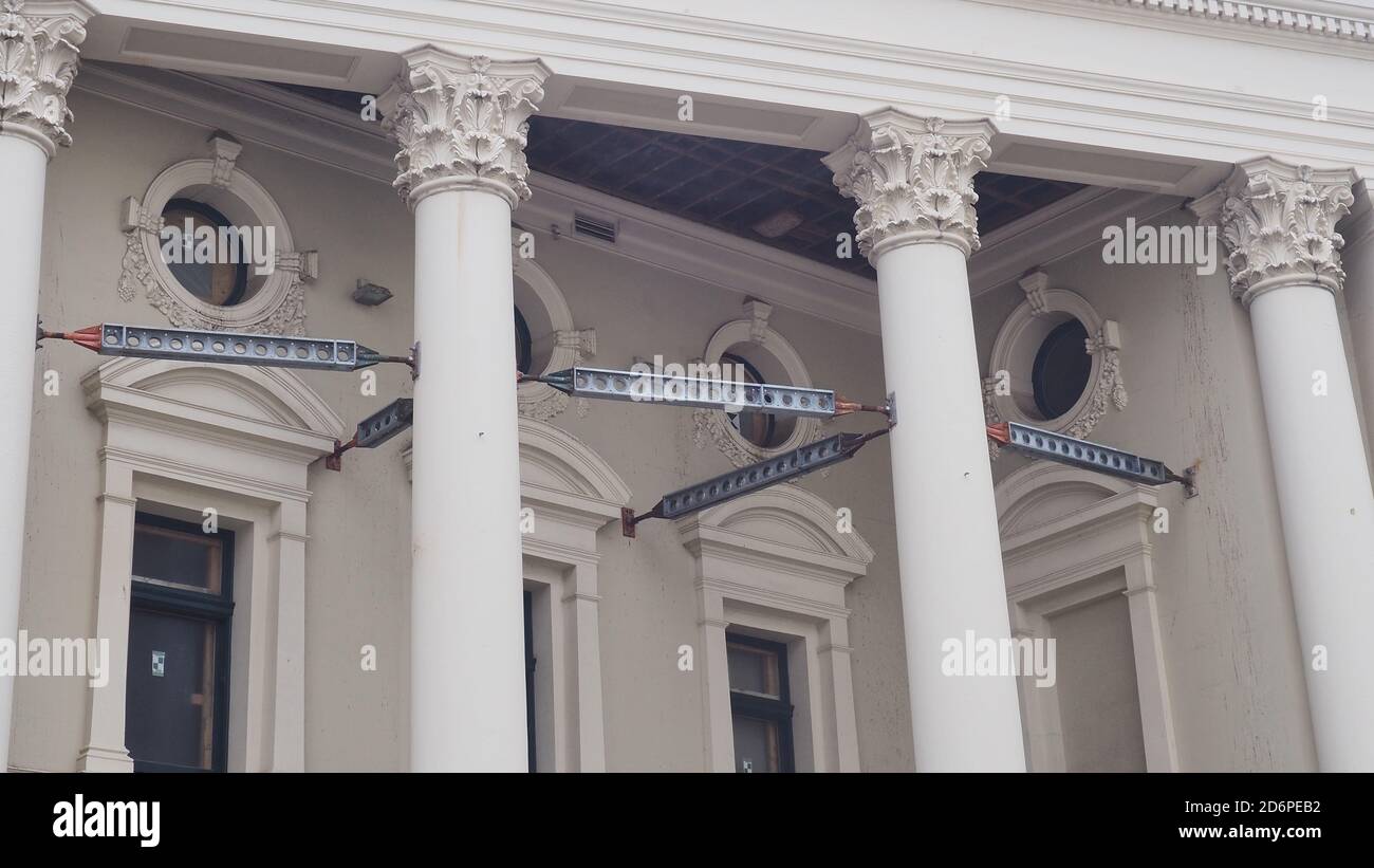 Wellington City Council building with torsional column bracing to