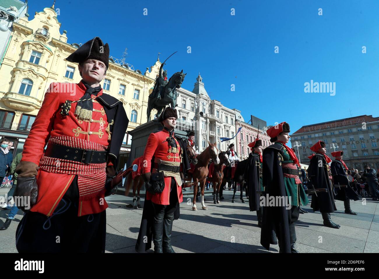 (201019) -- ZAGREB, Oct. 19, 2020 (Xinhua) -- Members of the Cravat Regiment take part in the Cravat Day celebration in Zagreb, Croatia, on Oct. 18, 2020. Croatians celebrate World Cravat Day on Oct. 18 every year. The Cravat, symbol of culture and style, originated from a red neck scarves worn by Croatian soldiers serving in France in the 17th century. (Sanjin Strukic/Pixsell via Xinhua) Stock Photo