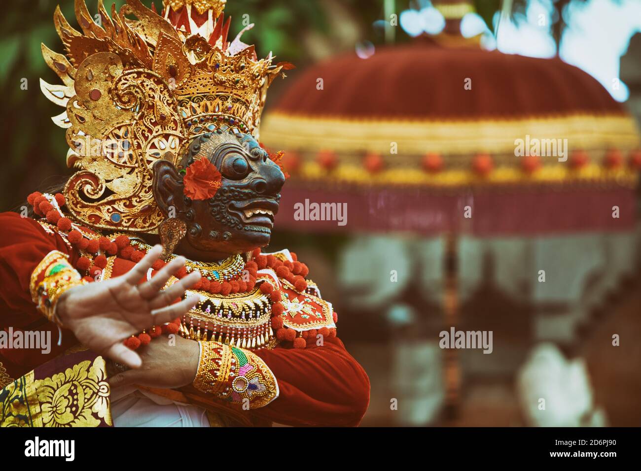 Traditional Balinese costume and mask Tari Wayang Topeng - characters of  Bali culture. Temple ritual dance at ceremony on religious holiday Stock  Photo - Alamy