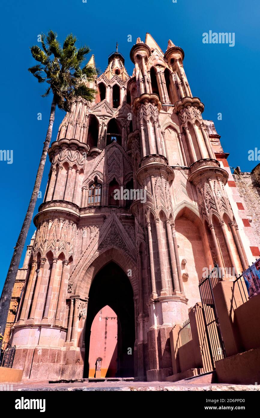 The iconic Parroquia de San Miguel Arcángel, San Miguel de Allende