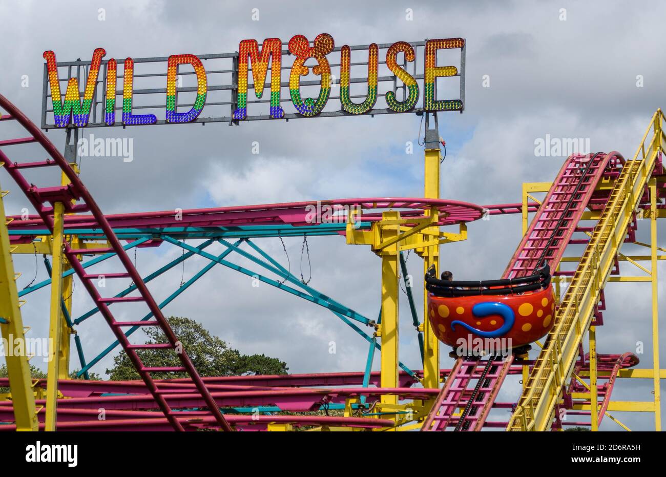 Mad Rats Spinning Wild Mouse Roller Coaster POV Golden Horse Front