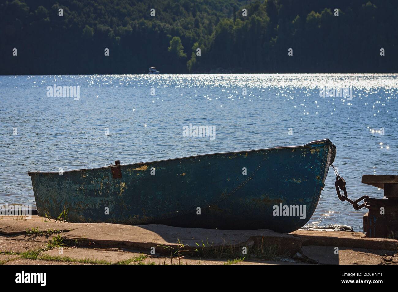 Old boat on river bank hi-res stock photography and images - Alamy