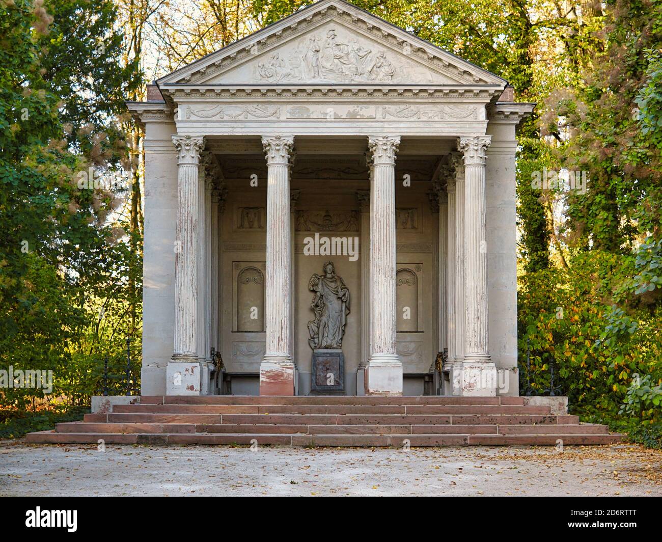 Minervatempel Schlossgarten Schwetzingen Stock Photo