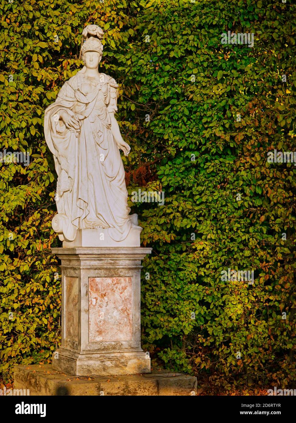 Statue im Schlossgarten Schwetzingen Stock Photo