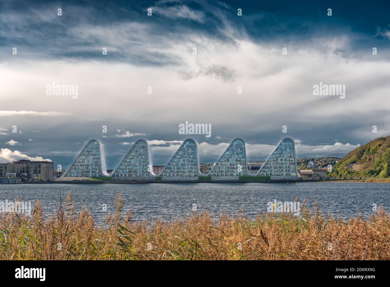 The wave boelgen iconic modern apartments in Vejle, Denmark Stock Photo