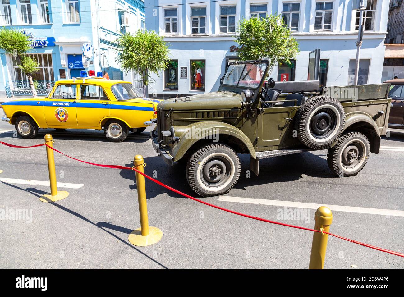 Samara, Russia - June 12, 2019: Vintage Soviet police automobile Moskvich 412 and off-road vehicle GAZ 69 parked up at the city street Stock Photo