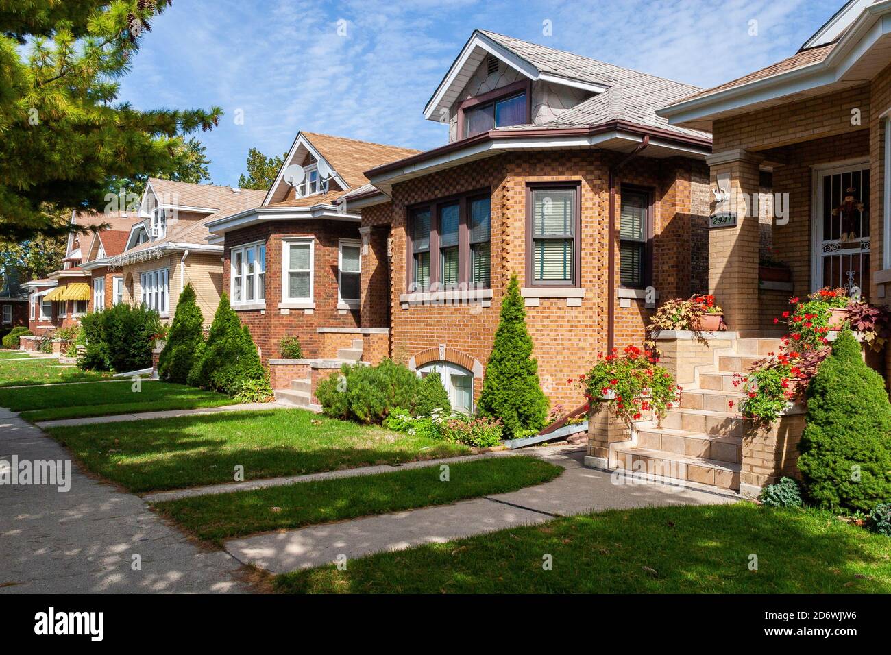 Bungalows on the Northwest side of Chicago Stock Photo Alamy
