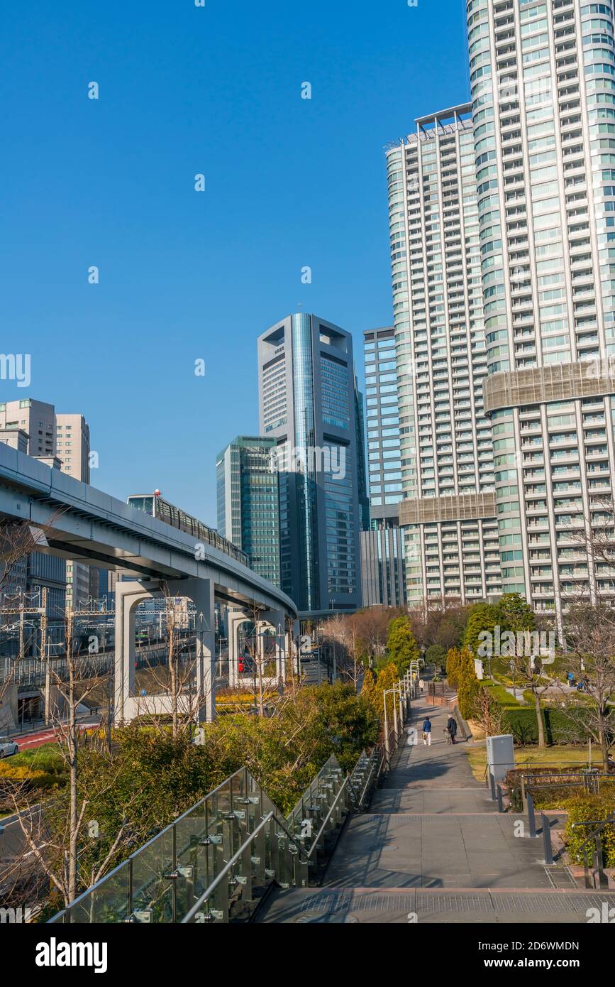 Tokyo waterfront new transit line hi-res stock photography and images ...