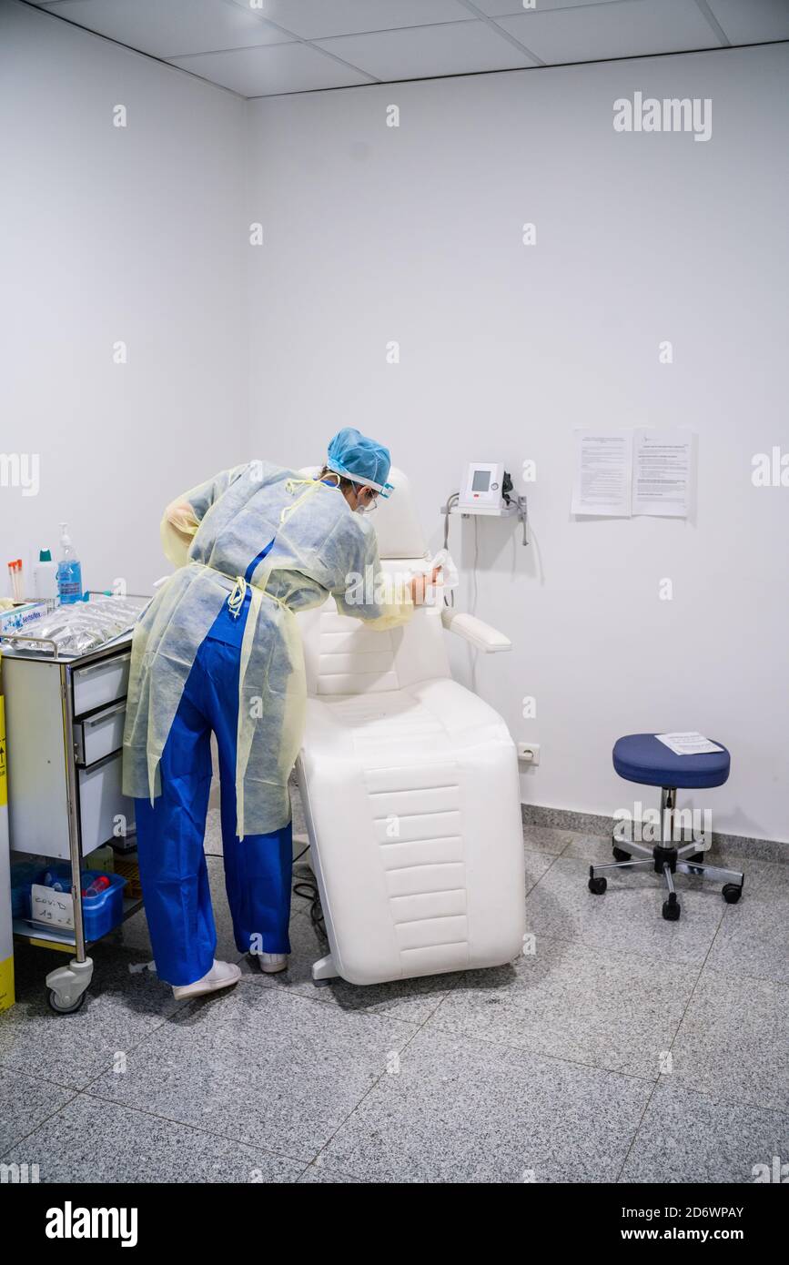 Cleaning of a sampling room, COVID 19 screening, medical analysis