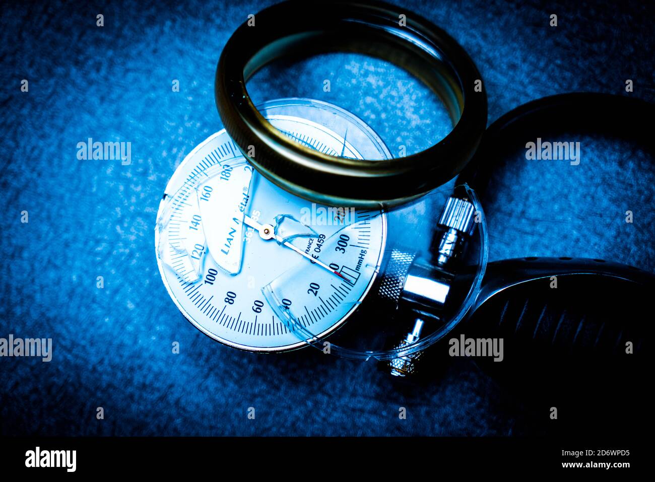 Broken blood pressure gauge Stock Photo Alamy
