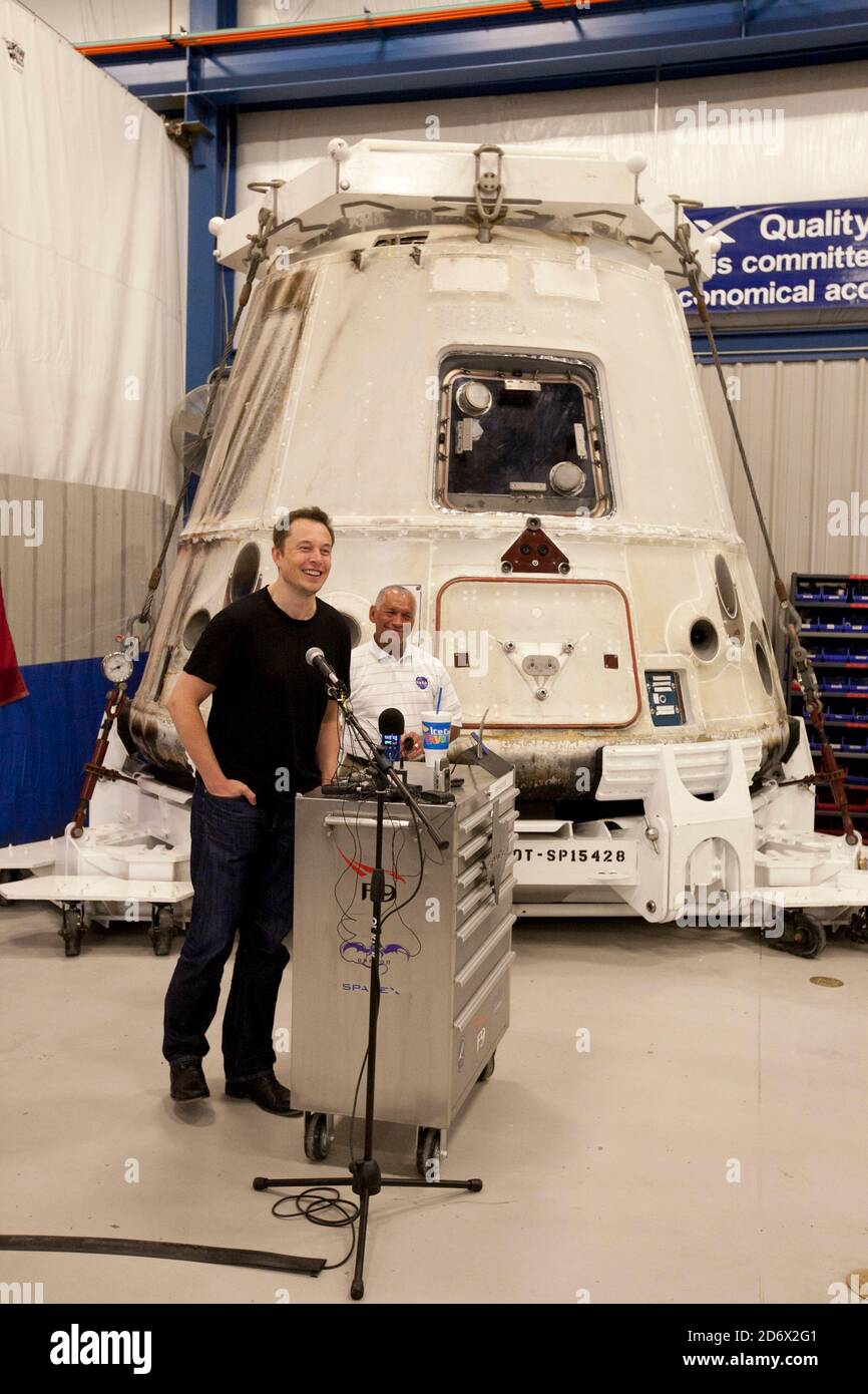 Mcgregor, Texas, USA. 13th June, 2012. NASA administrator CHARLES BOLDEN, right, and SpaceX CEO and Chief Designer ELON MUSK, left answer questions about the private Dragon spacecraft that returned to earth May 31st after delivering supplies to the International Space Station. Credit: Bob Daemmrich/ZUMA Wire/Alamy Live News Stock Photo