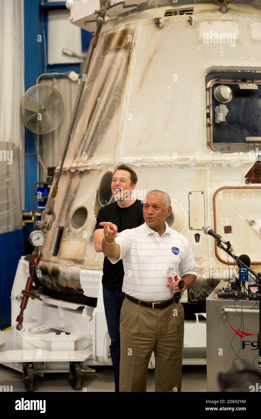 Mcgregor, Texas, USA. 13th June, 2012. NASA administrator CHARLES BOLDEN, right, and SpaceX CEO and Chief Designer ELON MUSK answer questions about the private Dragon spacecraft that returned to earth May 31st after delivering supplies to the International Space Station. Credit: Bob Daemmrich/ZUMA Wire/Alamy Live News Stock Photo