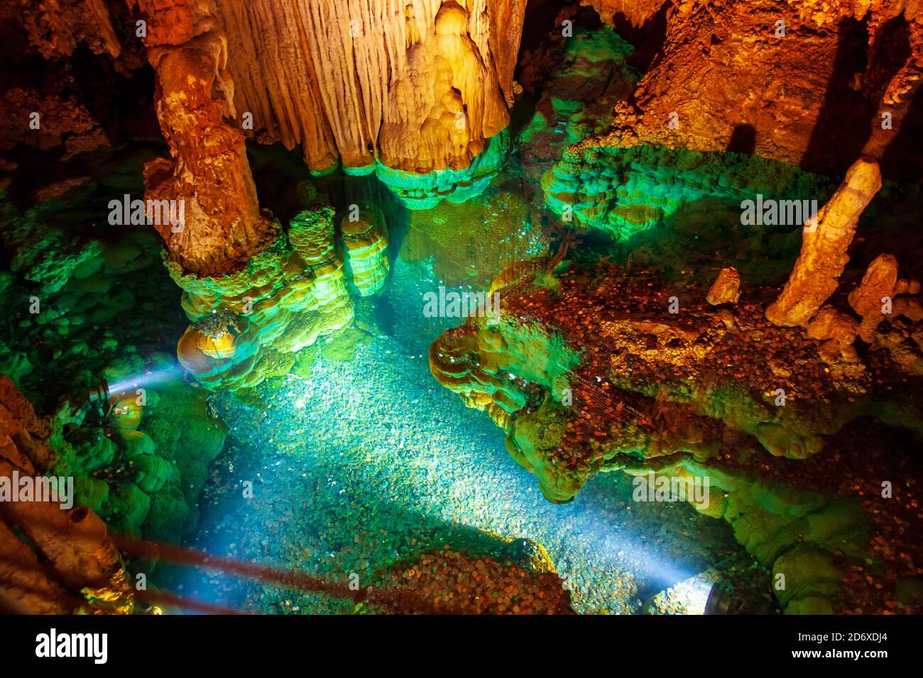 Luray Caverns wishing wellShenandoah Virginia Stock Photo Alamy