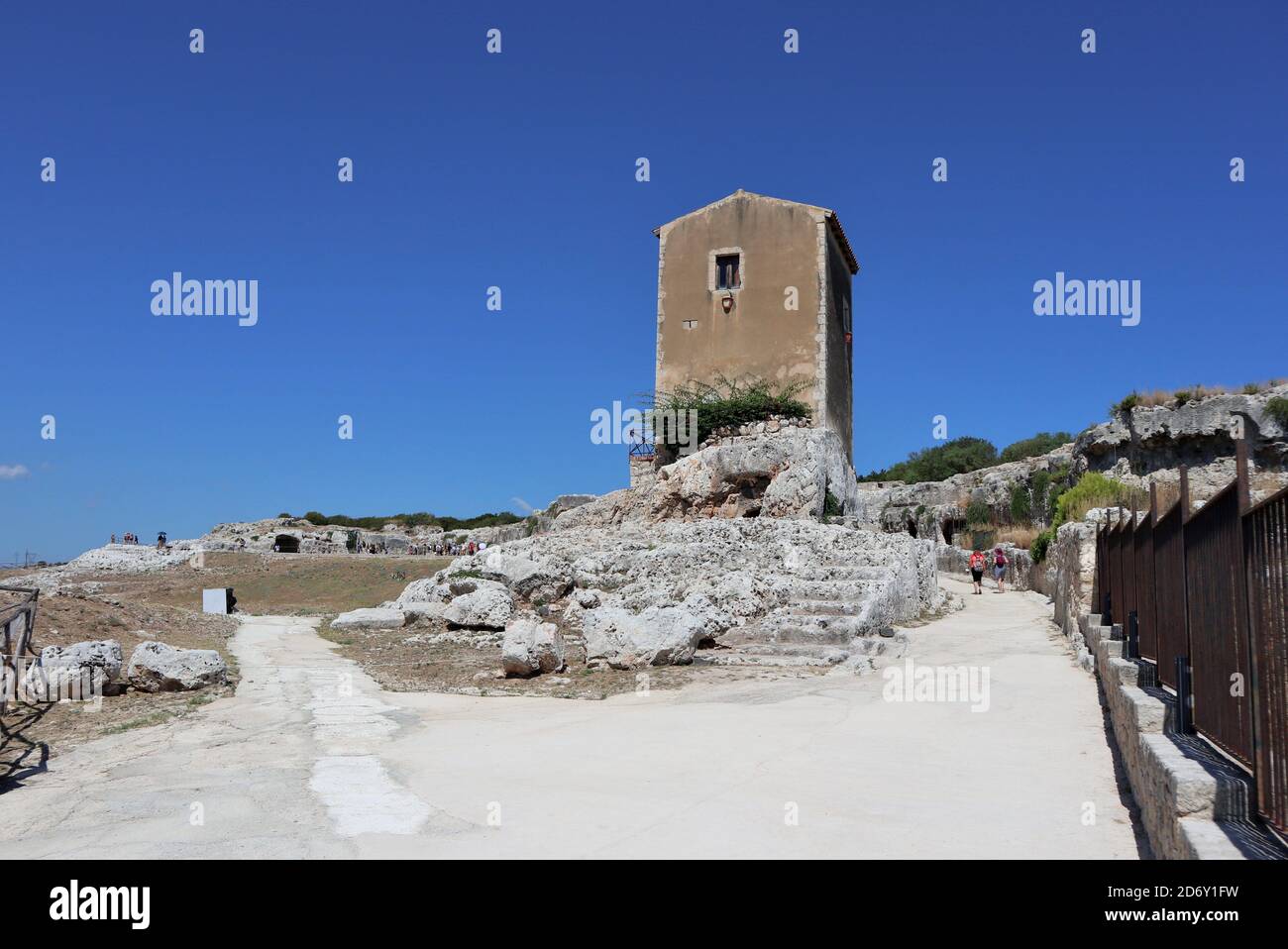 Siracusa – Casetta dei Mugnai nel Parco Archeologico della Neapolis Stock Photo
