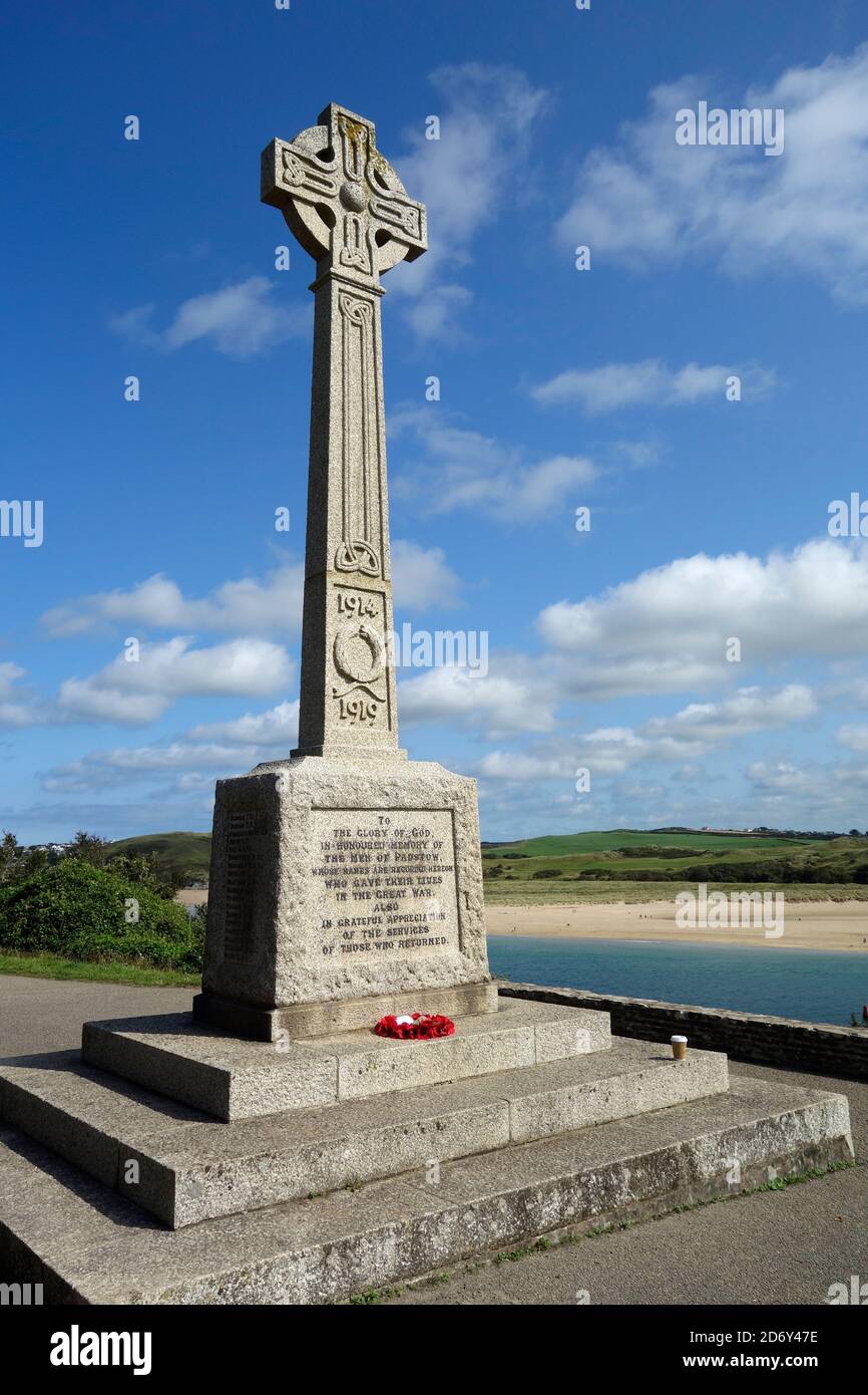 Padstow War Memorial, St Saviour's Point, River Camel Estuary, North Cornwall, England, UK Stock Photo